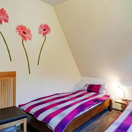 House Nightingale, بيت للعطل