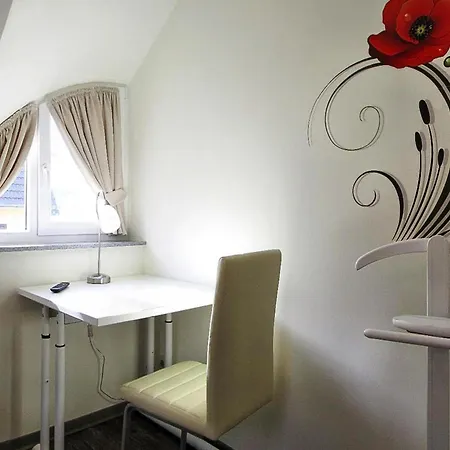 House Nightingale, بيت للعطل *