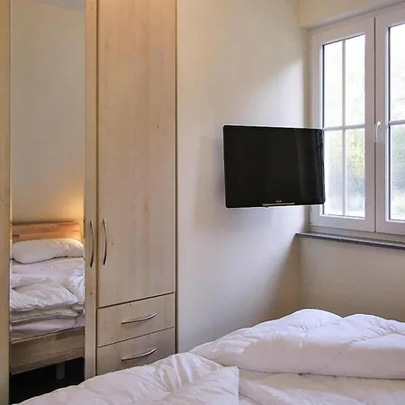 House Nightingale, Glowe