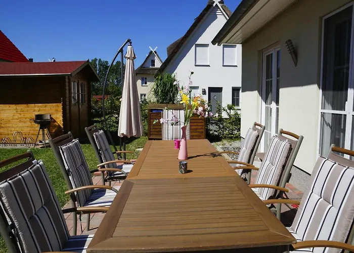 House Nightingale, * Glowe