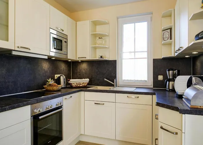 House Nightingale, *